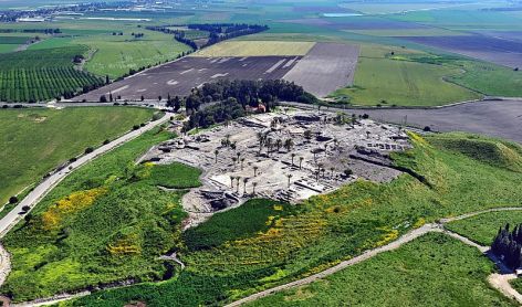 <p>Armies will gather to oppose Christ at Megiddo as He returns to establish the Kingdom of God. Photo: AVRAM GRAICER [CC BY-SA 3.0 (https://creativecommons.org/licenses/by-sa/3.0)]</p>